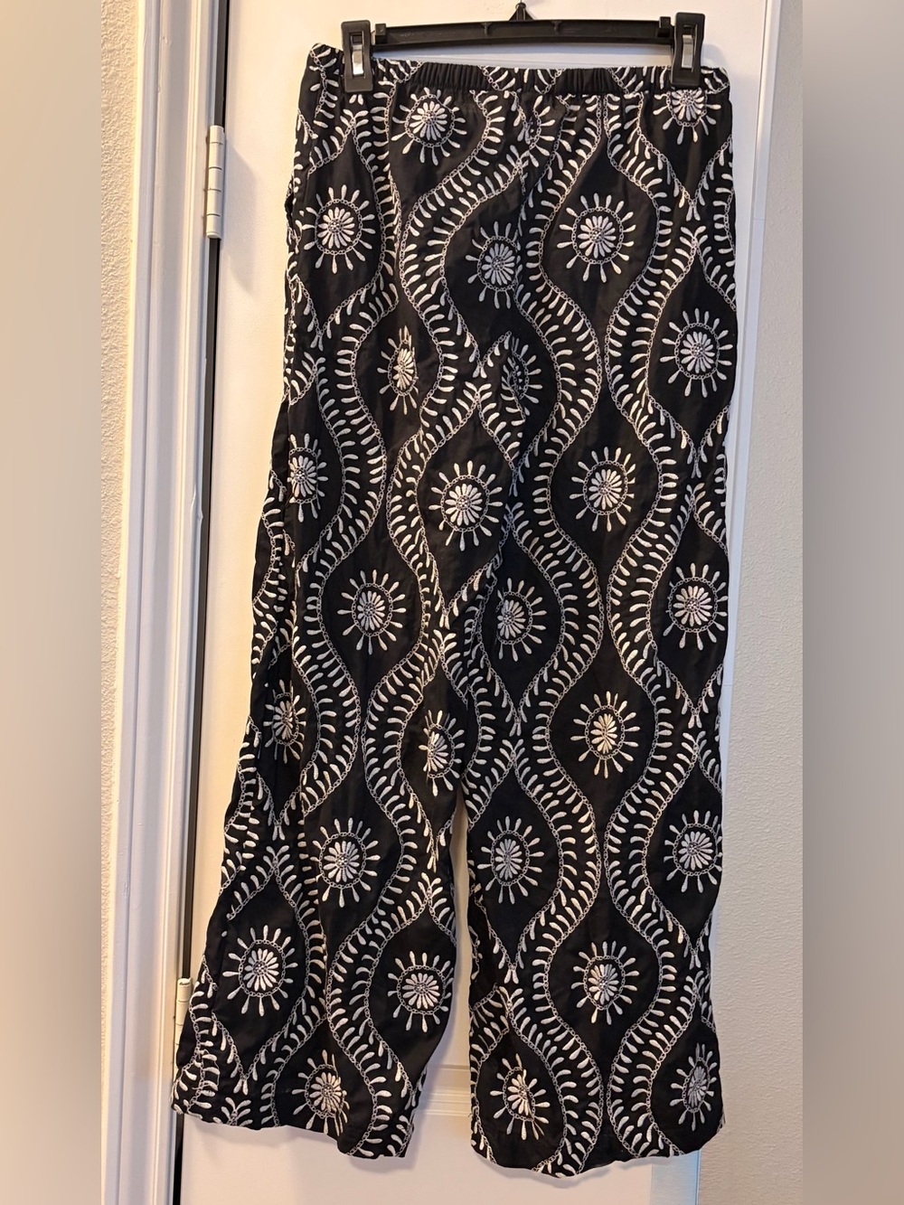 Joie Black and White Embroidered Wide-Leg Pants